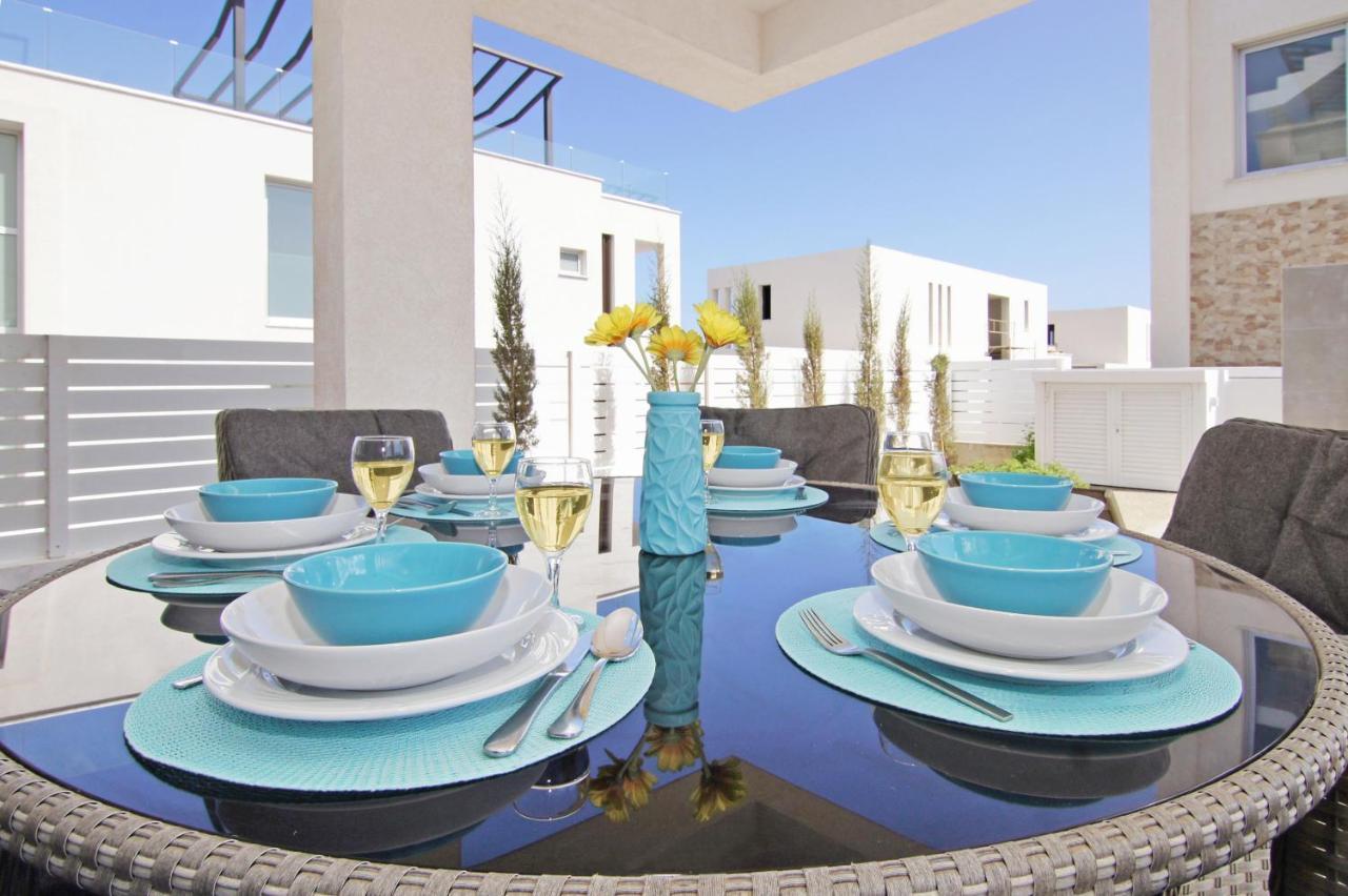 Villa Nova โปรทาราส ภายนอก รูปภาพ