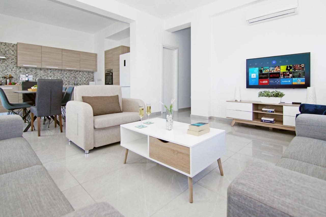 Villa Nova โปรทาราส ภายนอก รูปภาพ