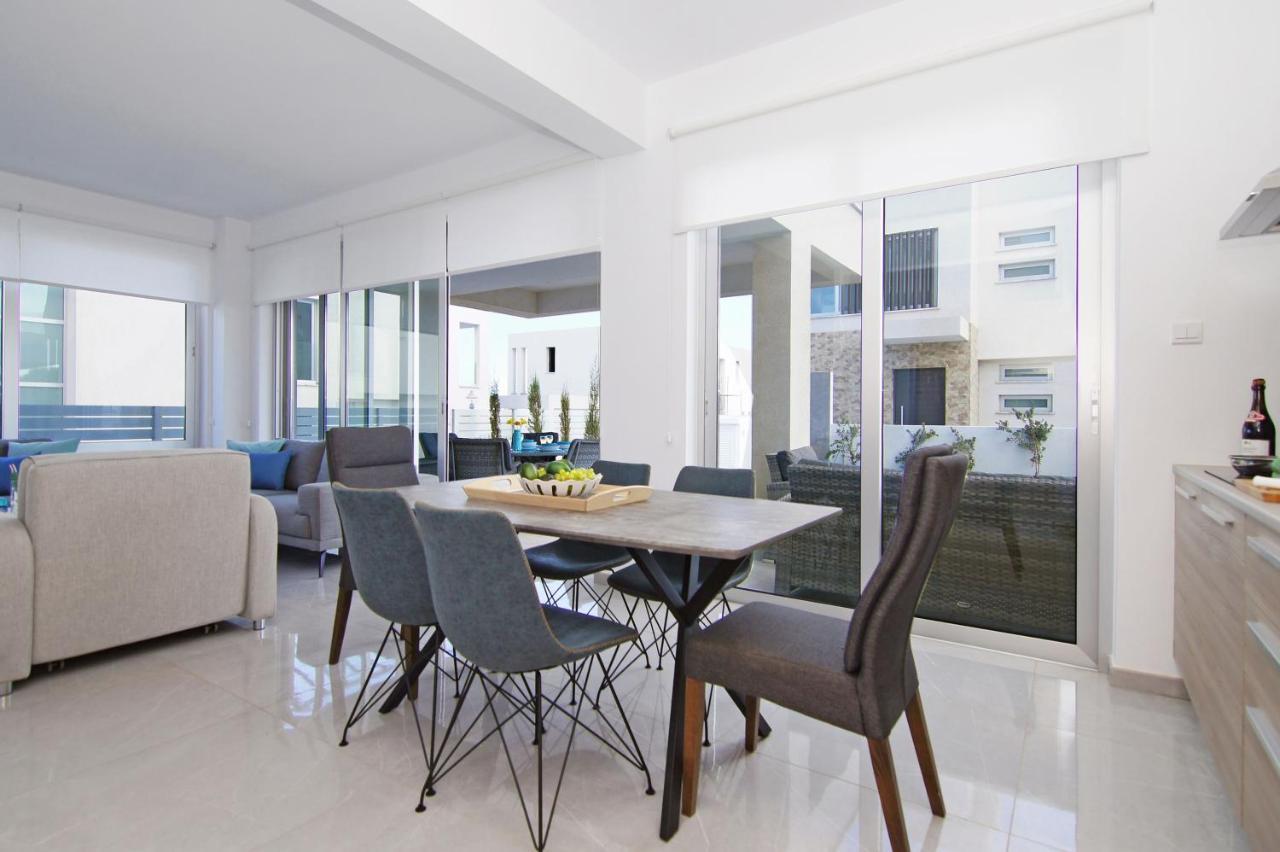 Villa Nova โปรทาราส ภายนอก รูปภาพ